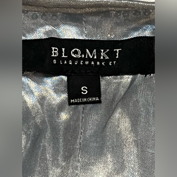 🥇 BLQ MKT Sequin Batwing Mini Shirt Dress - Picture 8 of 11